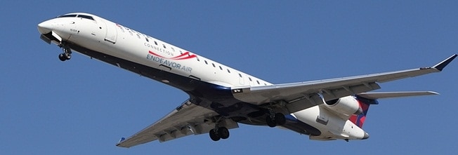  Endeavor Air airplane flying